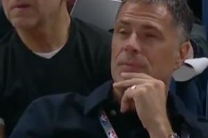 NBA联合试训现场：佩林卡悠闲托腮 雷霆普总遮嘴着急打电话配图